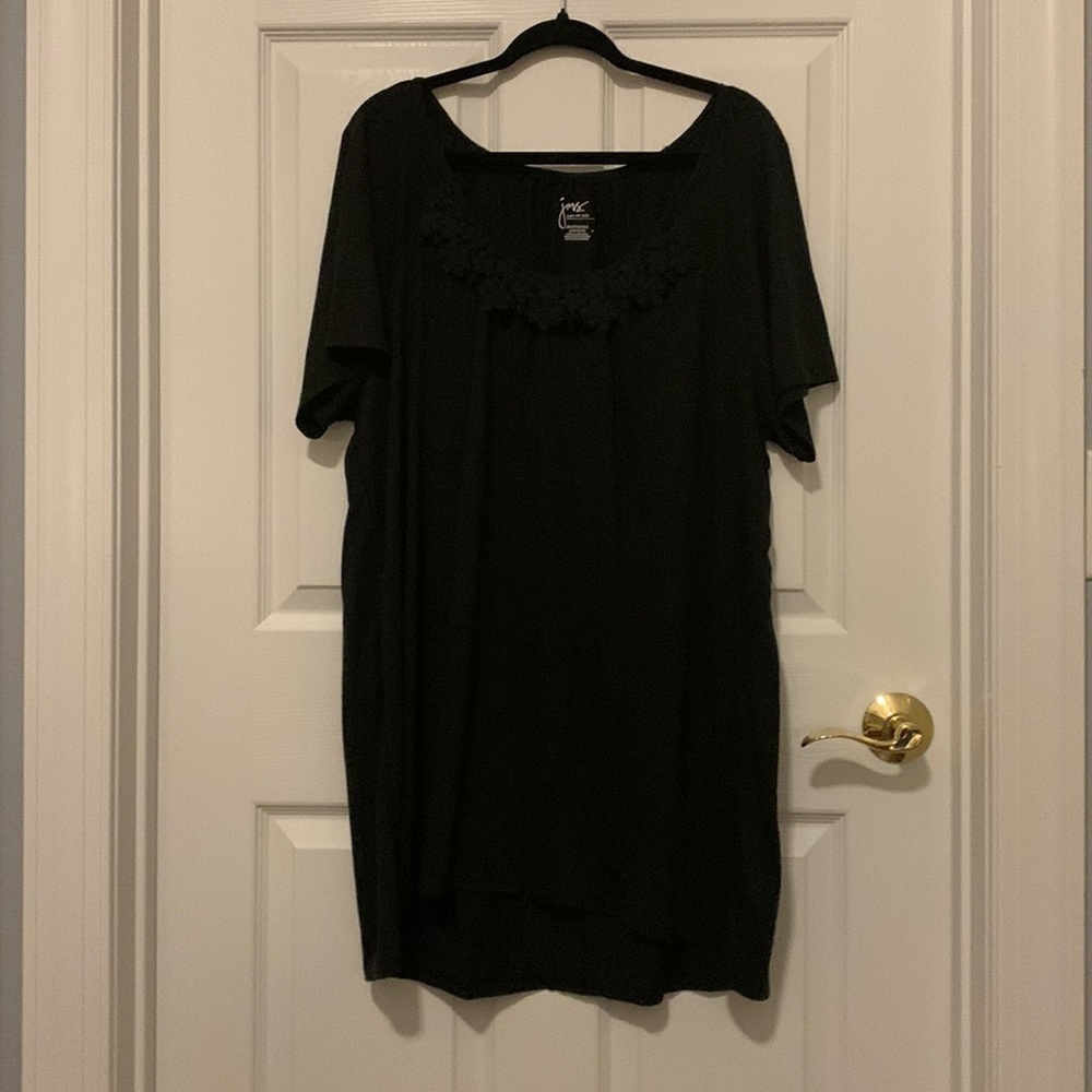 JMS Black T-shirt with crochet detail around neck Women’s Plus Size 3X